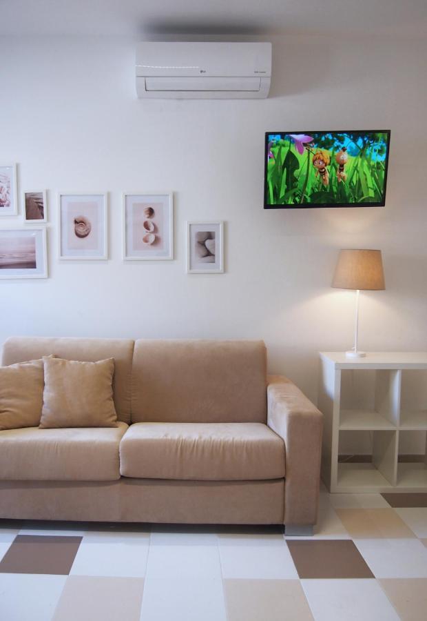 Le Rose Beach & Suites Appartamenti Fronte Mare A Villarosa Martinsicuro Eksteriør bilde