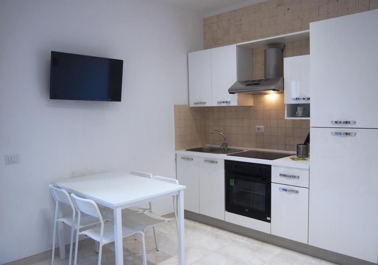 Le Rose Beach & Suites Appartamenti Fronte Mare A Villarosa Martinsicuro Eksteriør bilde