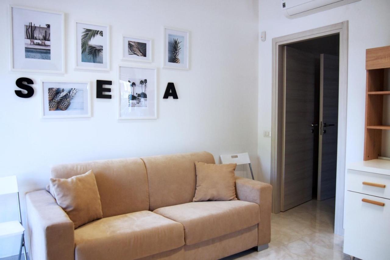 Le Rose Beach & Suites Appartamenti Fronte Mare A Villarosa Martinsicuro Eksteriør bilde