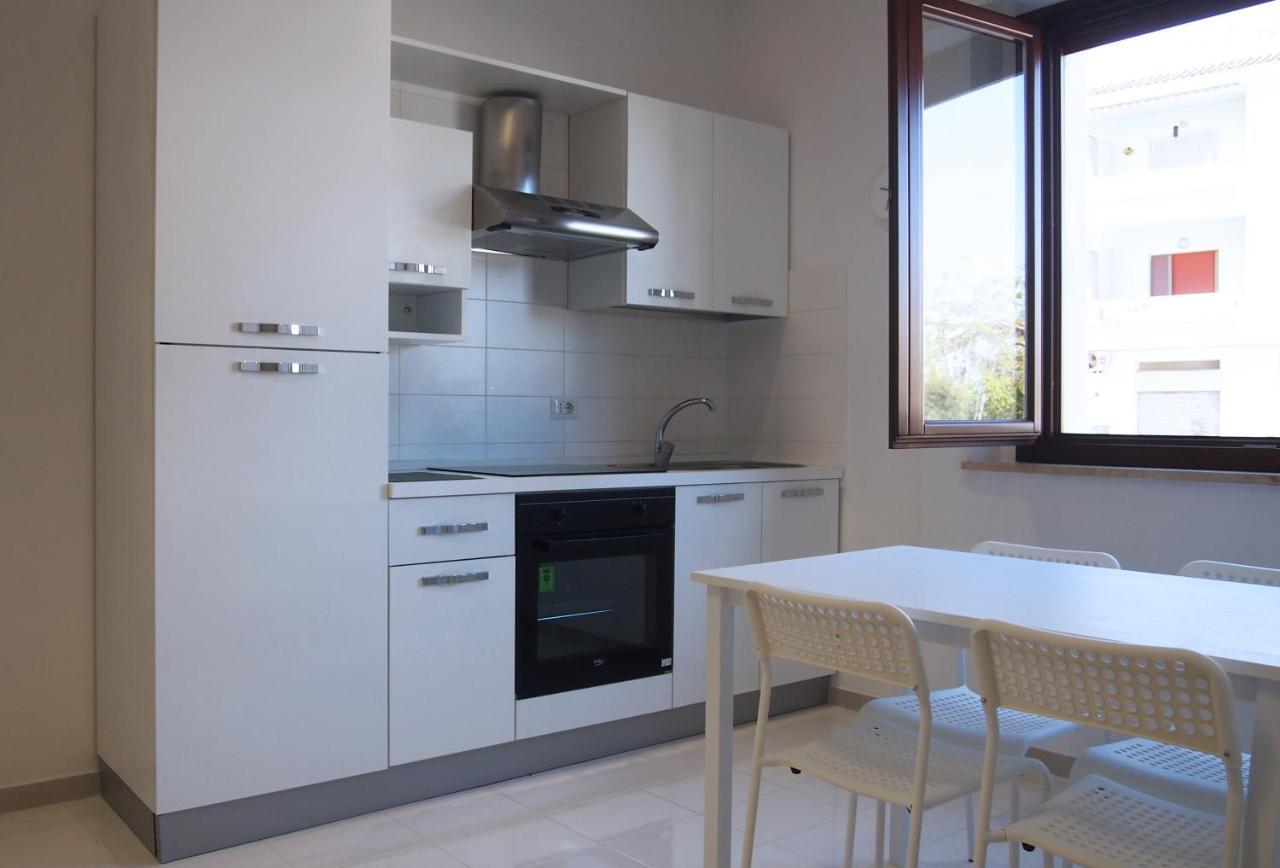 Le Rose Beach & Suites Appartamenti Fronte Mare A Villarosa Martinsicuro Eksteriør bilde